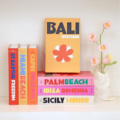 Dekorative Reisebücher